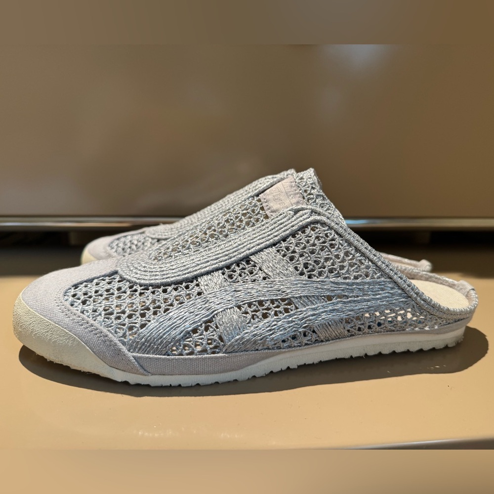Onitsuka Tiger

Mexico 66 Sabot 'Silver Cream' slides